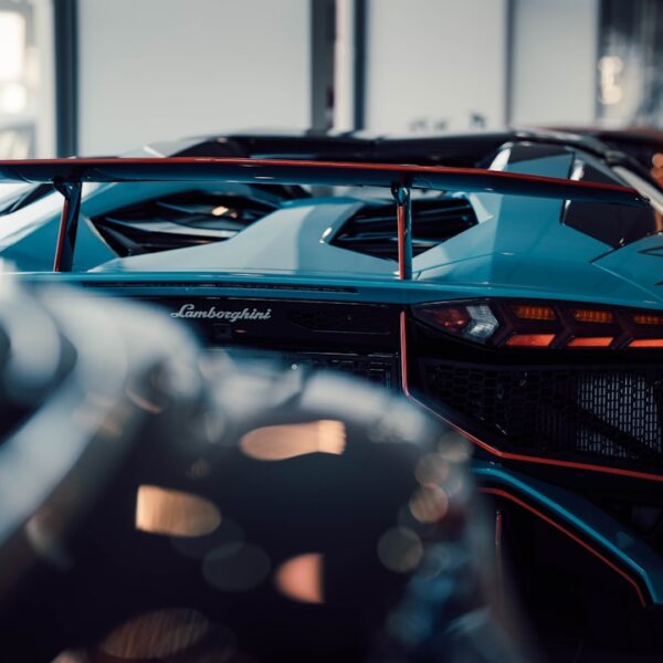 Photo Car showroom